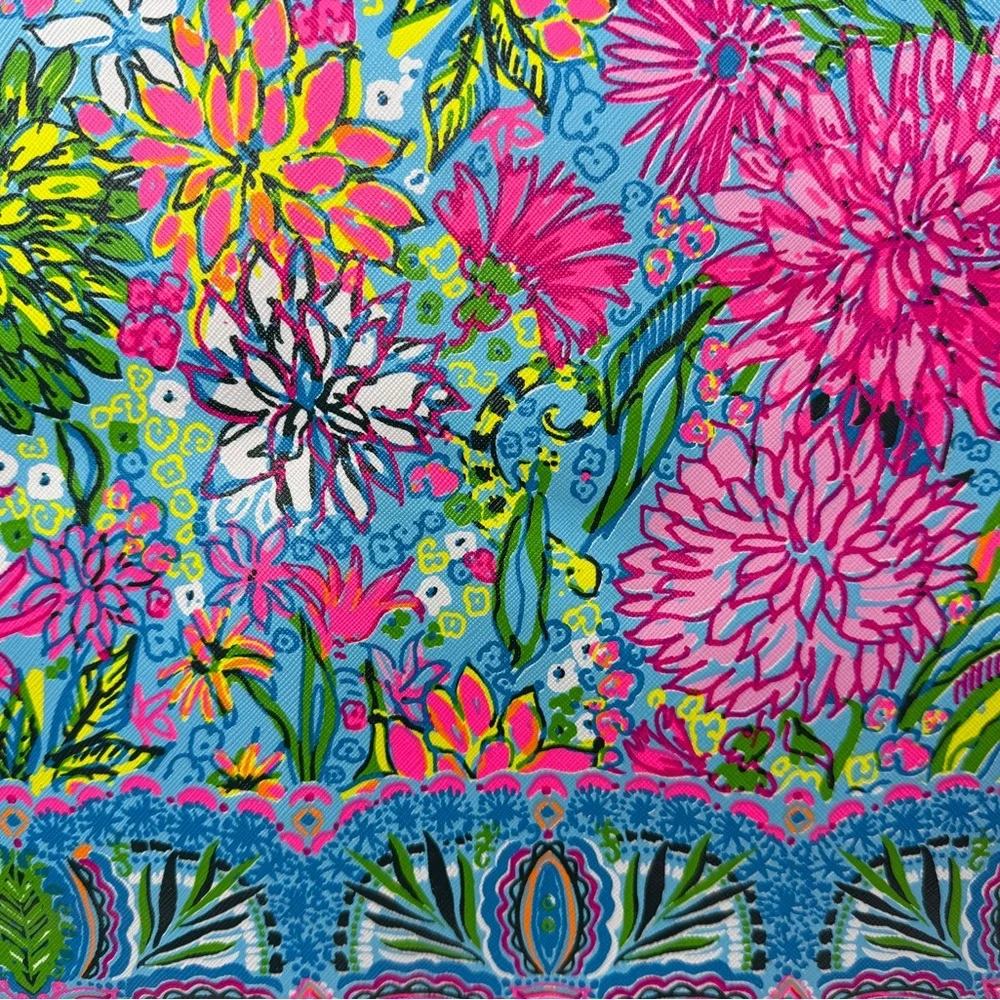 Lilly Pulitzer Laptop Sleeve Pouch Seabreeze Blue Walking On Sunshine - Picture 2 of 11